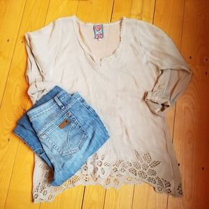 Johnny Was Tunic long sleeve taupe